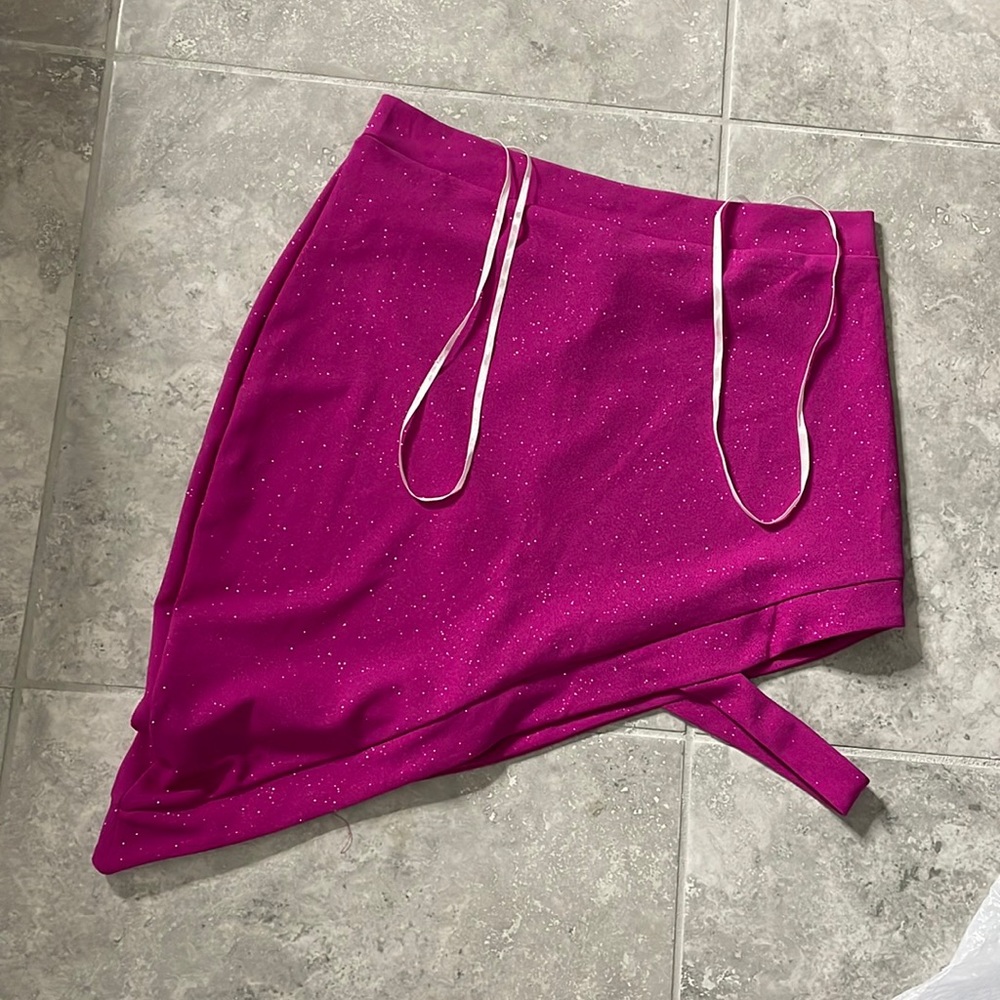 FASHION NOVA SKIRT